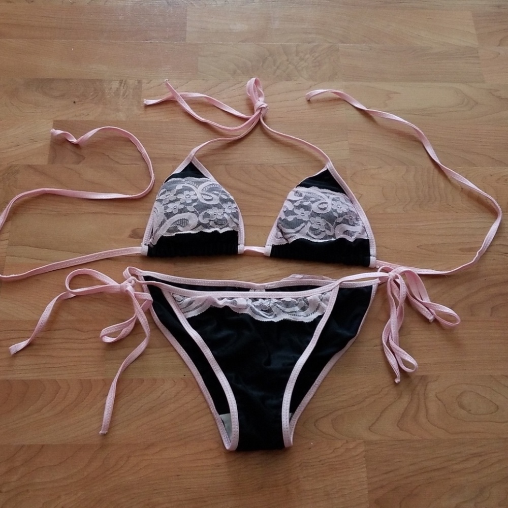 String bikini baby pink/black
